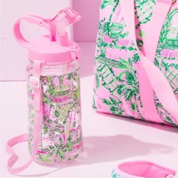 NWT Lilly Pulitzer Water Bottle 50.7fl oz. Mandevilla Baby Always Worth It - Picture 2 of 12